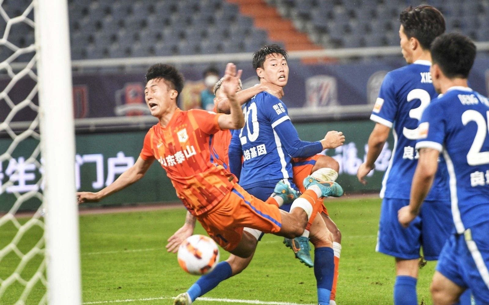 JDG 3-1 BLG：春决复刻JDG展现强大实力战胜BLG获得MSI冠军