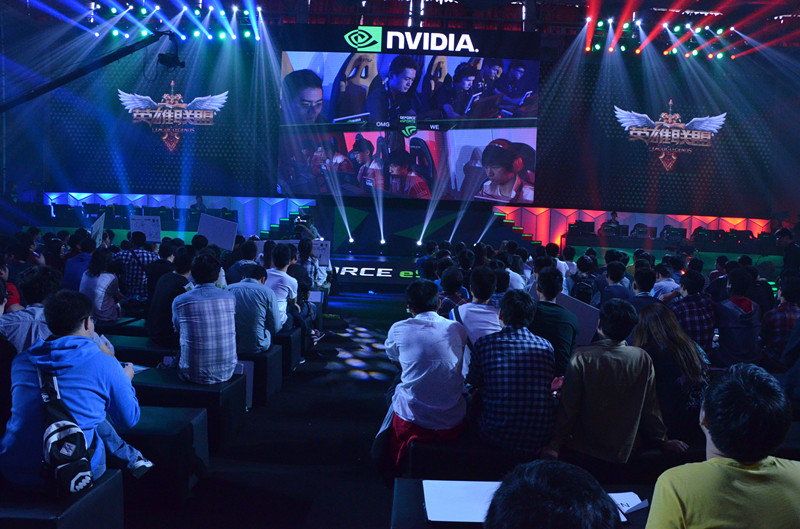 如何在您的Discord服务器中设置社交媒体通知！